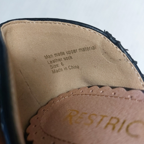 RESTRICTED Black and Brown Slip-on Leather Sandals Size 6 - Picture 6 of 11